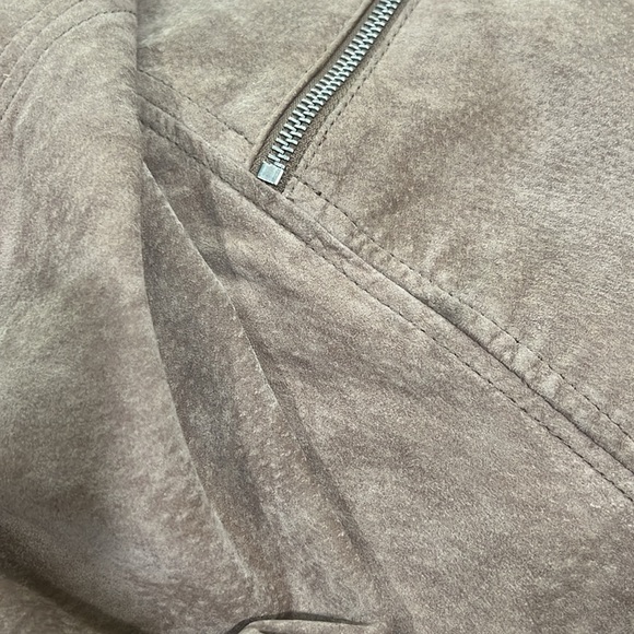 Blank NYC Tan Mini Skirt with Zipper Accents - Picture 6 of 7